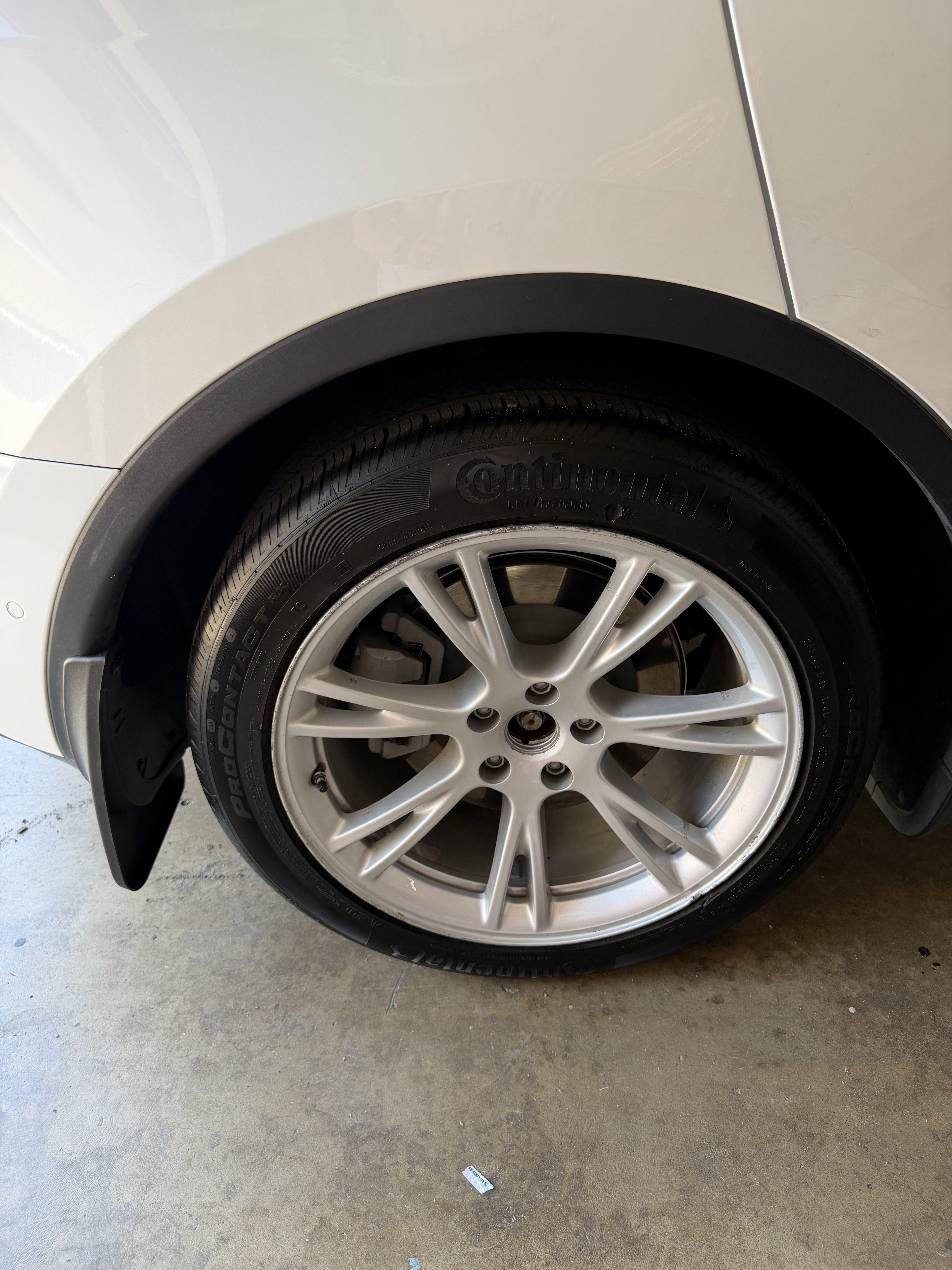 Used 2021 Tesla Model Y Long Range AWD/4WD image 18
