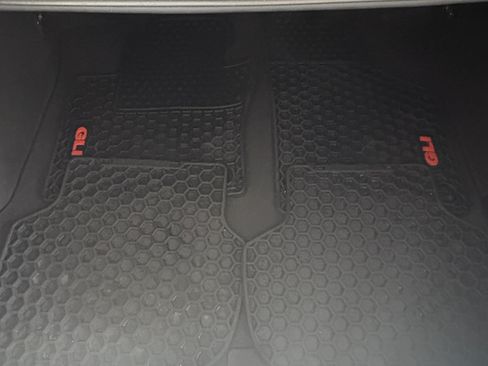 Used 2003 Volkswagen Jetta GLI image 19