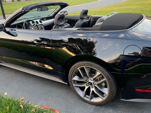 Used 2015 Ford Mustang GT Premium w/ Equipment Group 401A image 8