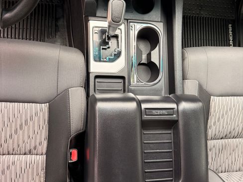 Used 2016 Toyota Tundra SR5 w/ TRD Off Road Package image 14