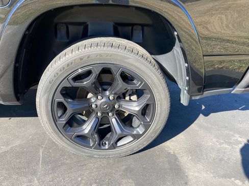 Used 2021 RAM 1500 Limited w/ Night Edition image 14