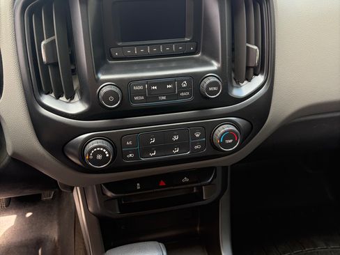 Used 2016 Chevrolet Colorado W/T w/ WT Convenience Package image 2