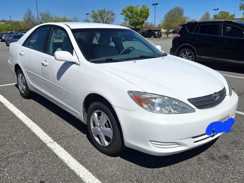 Used 2003 Toyota Camry LE image 2