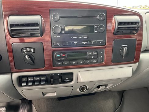 Used 2007 Ford F350 Lariat AWD/4WD image 15