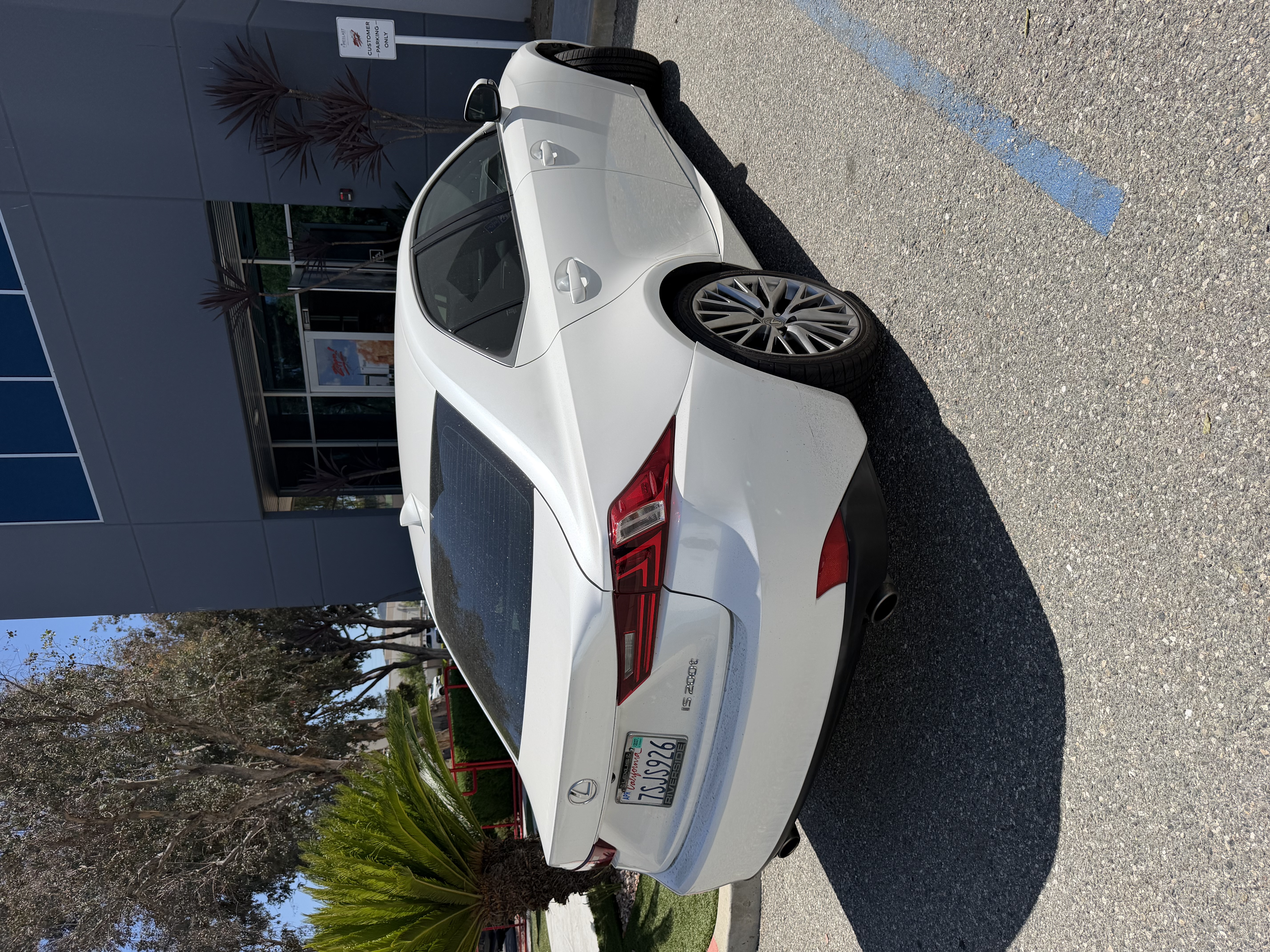 Used 2016 Lexus IS 200t w/ Navigation System Package RWD image 5