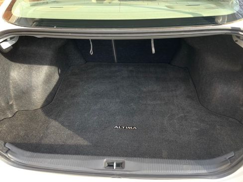 Used 2012 Nissan Altima 3.5 SR w/ Sport Pkg FWD image 15