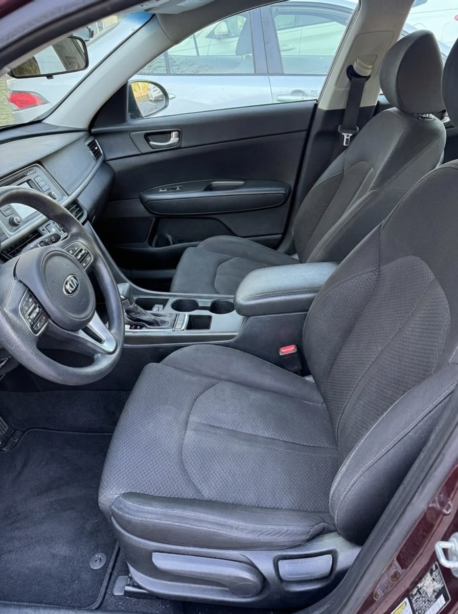 Used 2016 Kia Optima LX FWD image 4
