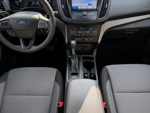 Used 2017 Ford Escape SE w/ Equipment Group 201A AWD/4WD image 12