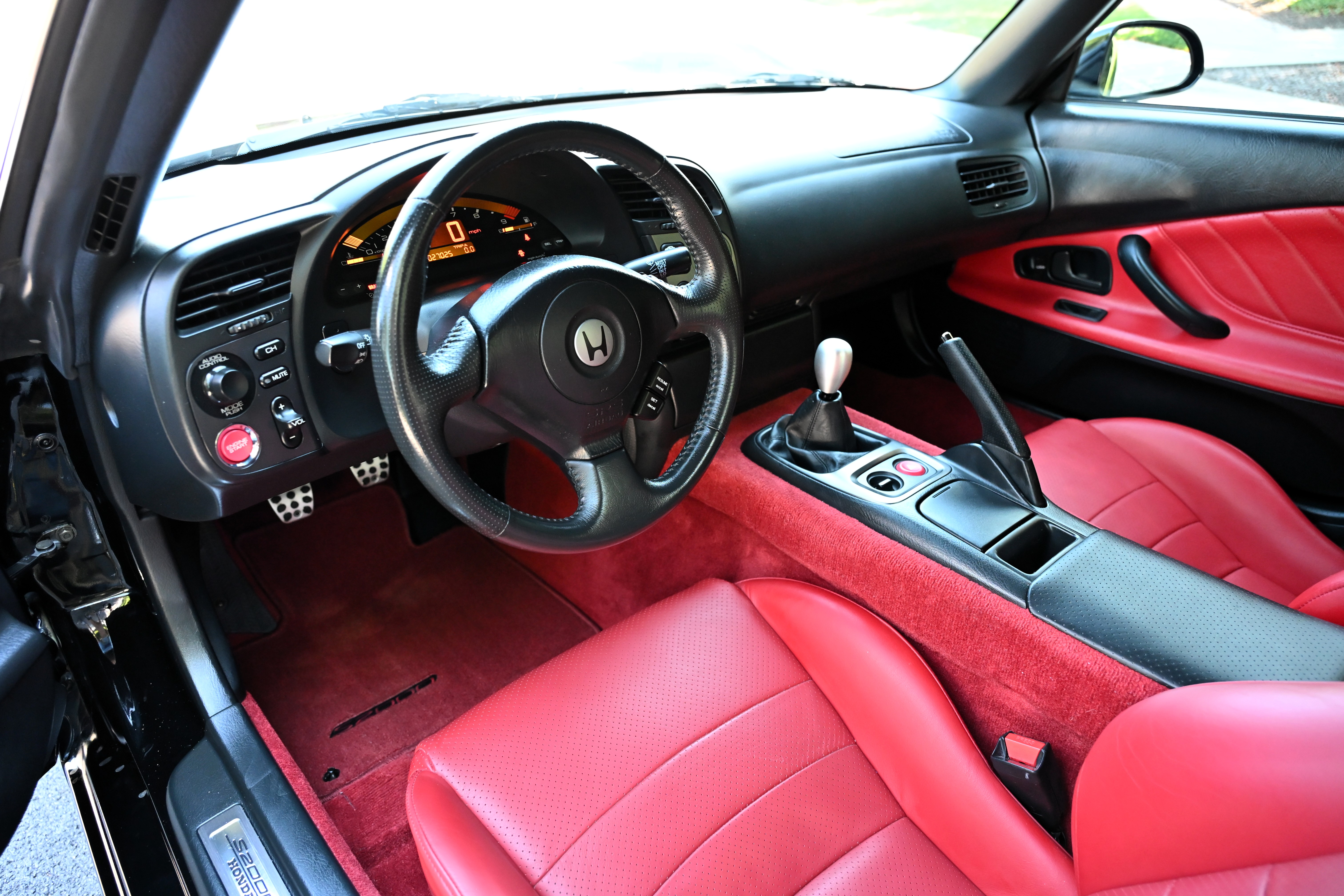 Used 2001 Honda S2000 image 19