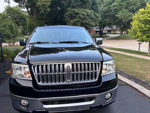 Used 2008 Lincoln Mark LT 4x4 image 11