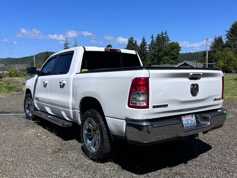 Used 2019 RAM 1500 Big Horn AWD/4WD image 4