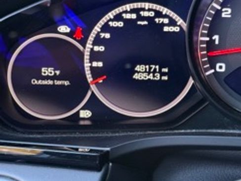 Used 2021 Porsche Cayenne Turbo image 14