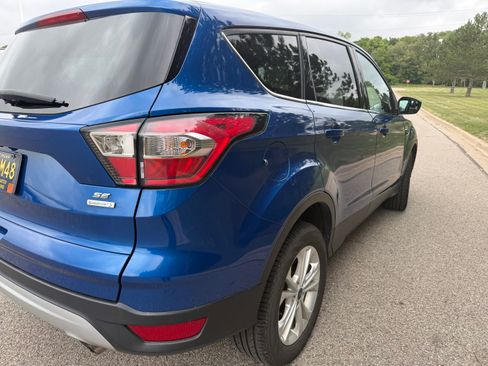 Used 2017 Ford Escape SE FWD image 8