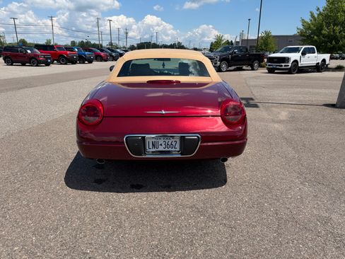 Used 2004 Ford Thunderbird RWD image 10