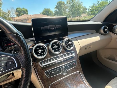 Used 2015 Mercedes-Benz C 300 Sedan image 10
