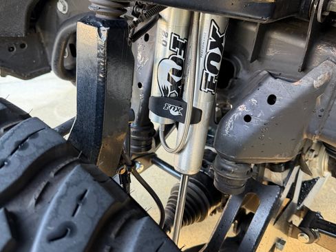 Used 2024 GMC Sierra 2500 Denali Ultimate image 9