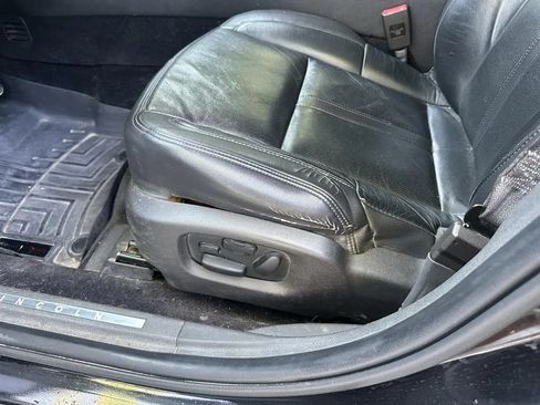 Used 2013 Lincoln MKS AWD image 13