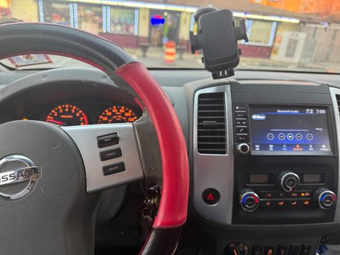 Used 2019 Nissan Frontier SV w/ Value Truck Package image 12