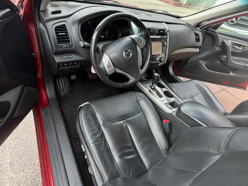 Used 2015 Nissan Altima 2.5 SL w/ Technology Package FWD image 10