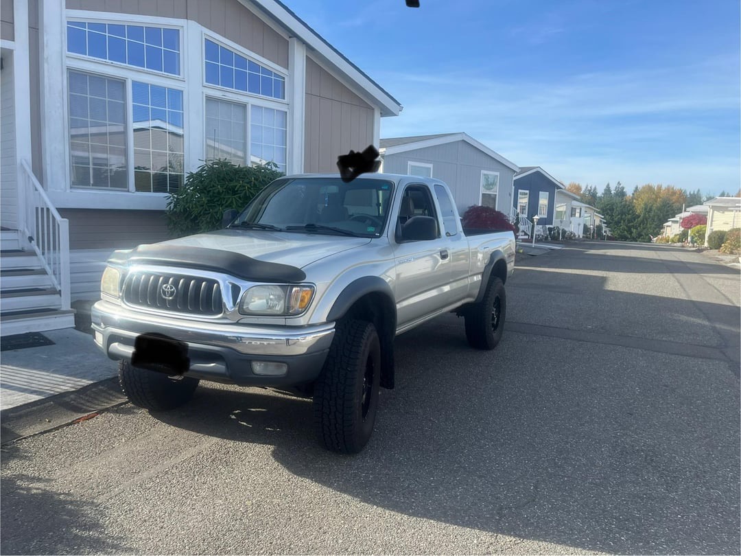 Used 2003 Toyota Tacoma 4x4 Xtracab V6 image 2
