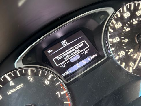 Used 2018 Nissan Altima 2.5 SV image 5