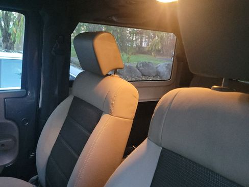 Used 2010 Jeep Wrangler Sahara w/ Dual Top Group image 12