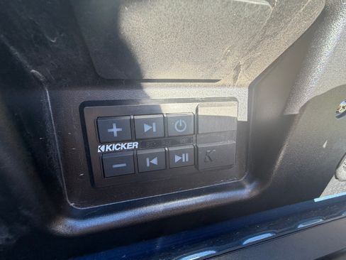 Used 2025 GMC Sierra 3500 Denali Ultimate image 12