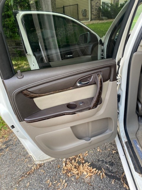 Used 2014 GMC Acadia Denali FWD image 8