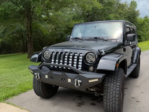 Used 2008 Jeep Wrangler Unlimited Sahara w/ Trailer Tow Group AWD/4WD image 5