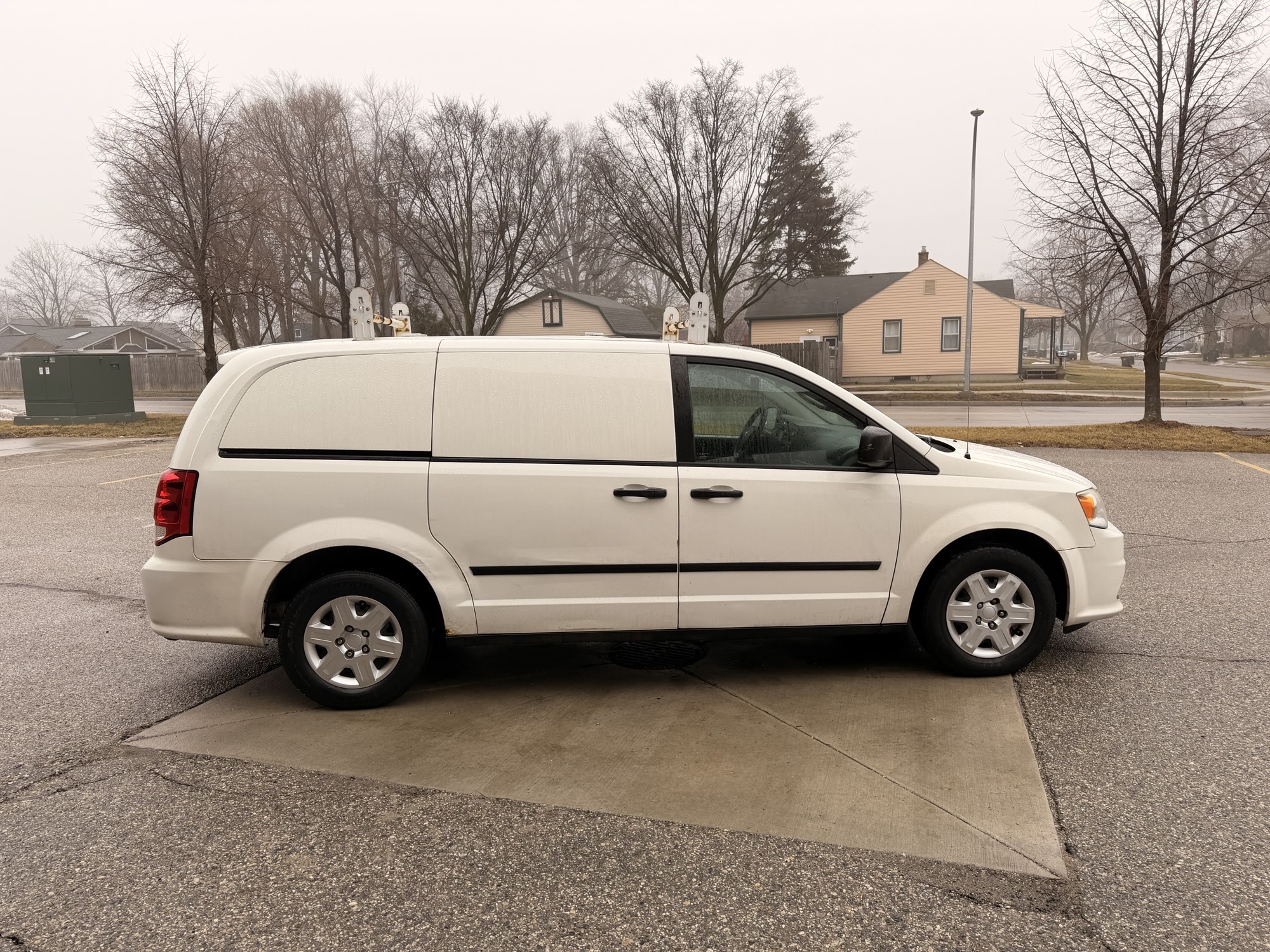 Used 2013 RAM C/V Tradesman FWD image 4