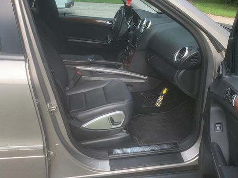 Used 2009 Mercedes-Benz ML 350 4MATIC image 6
