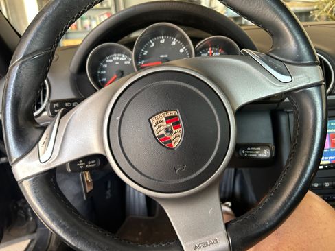 Used 2010 Porsche Boxster RWD image 11
