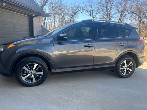 Used 2018 Toyota RAV4 XLE w/ Plus Extra Value Package image 1