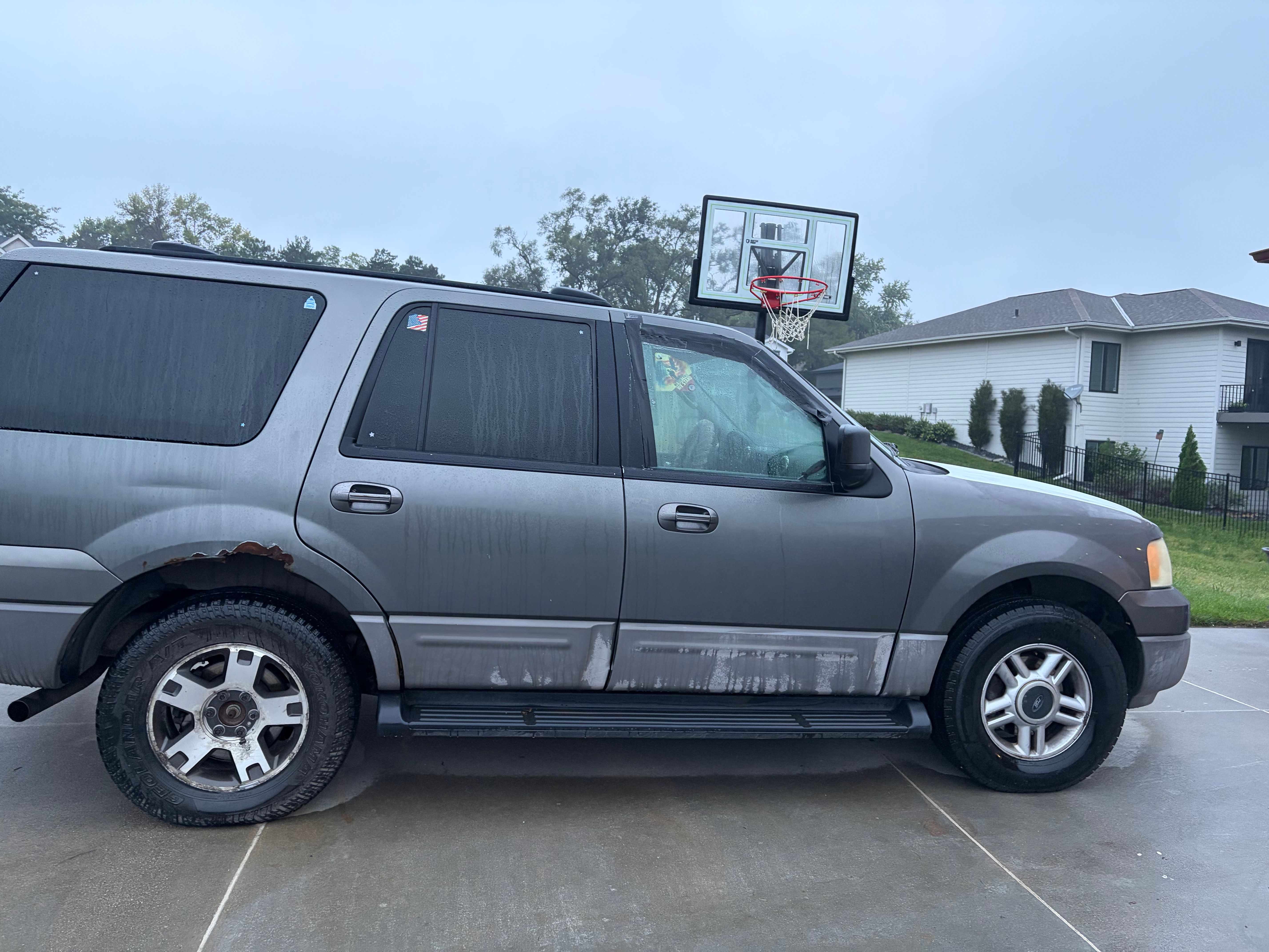 Used 2003 Ford Expedition XLT AWD/4WD image 6