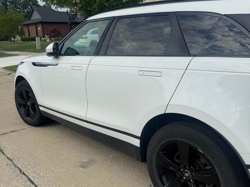 Used 2018 Land Rover Range Rover Velar S image 2