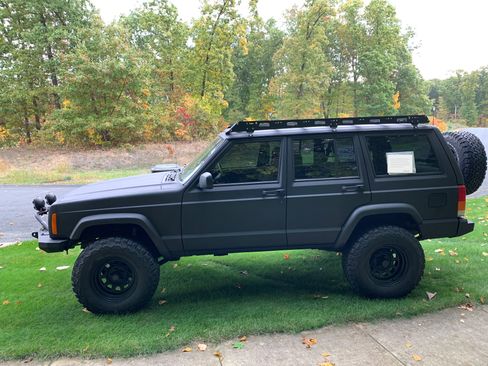 Used 2001 Jeep Cherokee Sport image 10