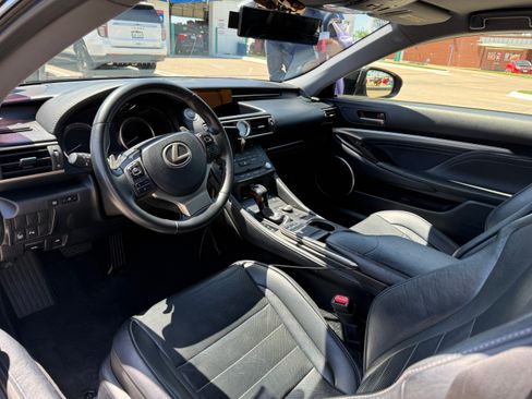 Used 2015 Lexus RC 350 w/ Luxury Package RWD image 8