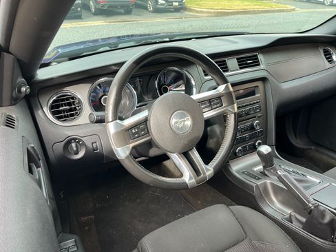 Used 2014 Ford Mustang V6 Coupe 2D image 5