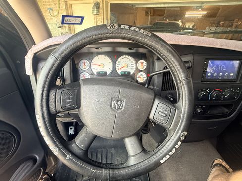 Used 2004 Dodge Ram 2500 Truck SLT w/ Sport Appearance Group image 2