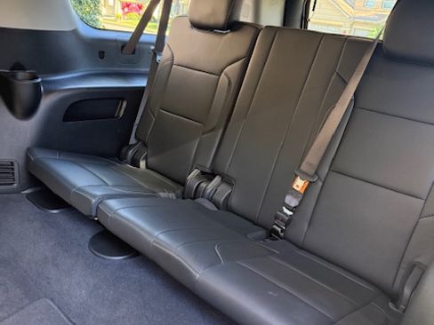 Used 2020 Chevrolet Suburban LT w/ Max Trailering Package image 6