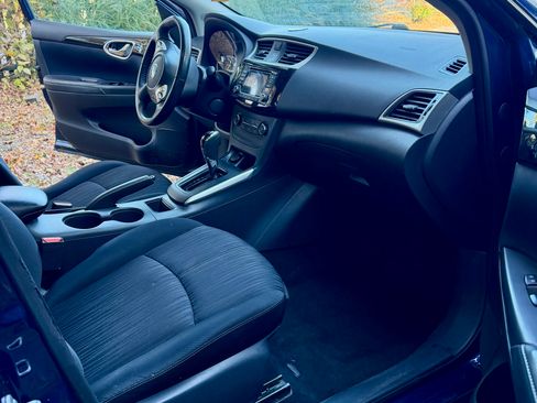 Used 2016 Nissan Sentra SV w/ Style Package image 17