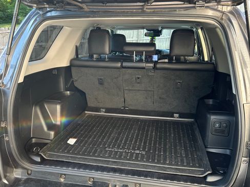 Used 2021 Toyota 4Runner Venture w/ Moonroof Package AWD/4WD image 6