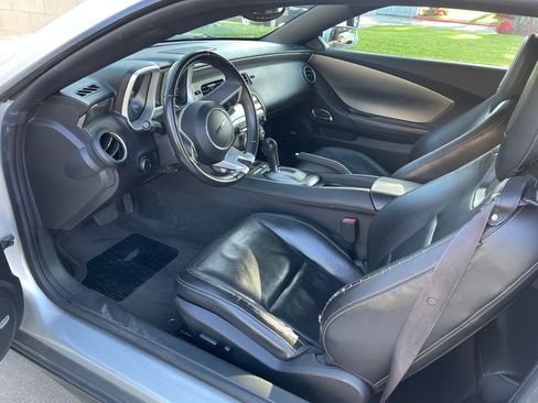 Used 2010 Chevrolet Camaro LT w/ LPO, Ground Effects Package RWD image 10
