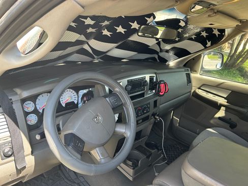 Used 2008 Dodge Ram 1500 Truck SLT RWD image 1