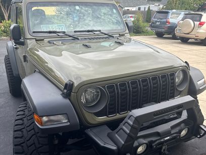 Used 2025 Jeep Wrangler Sport