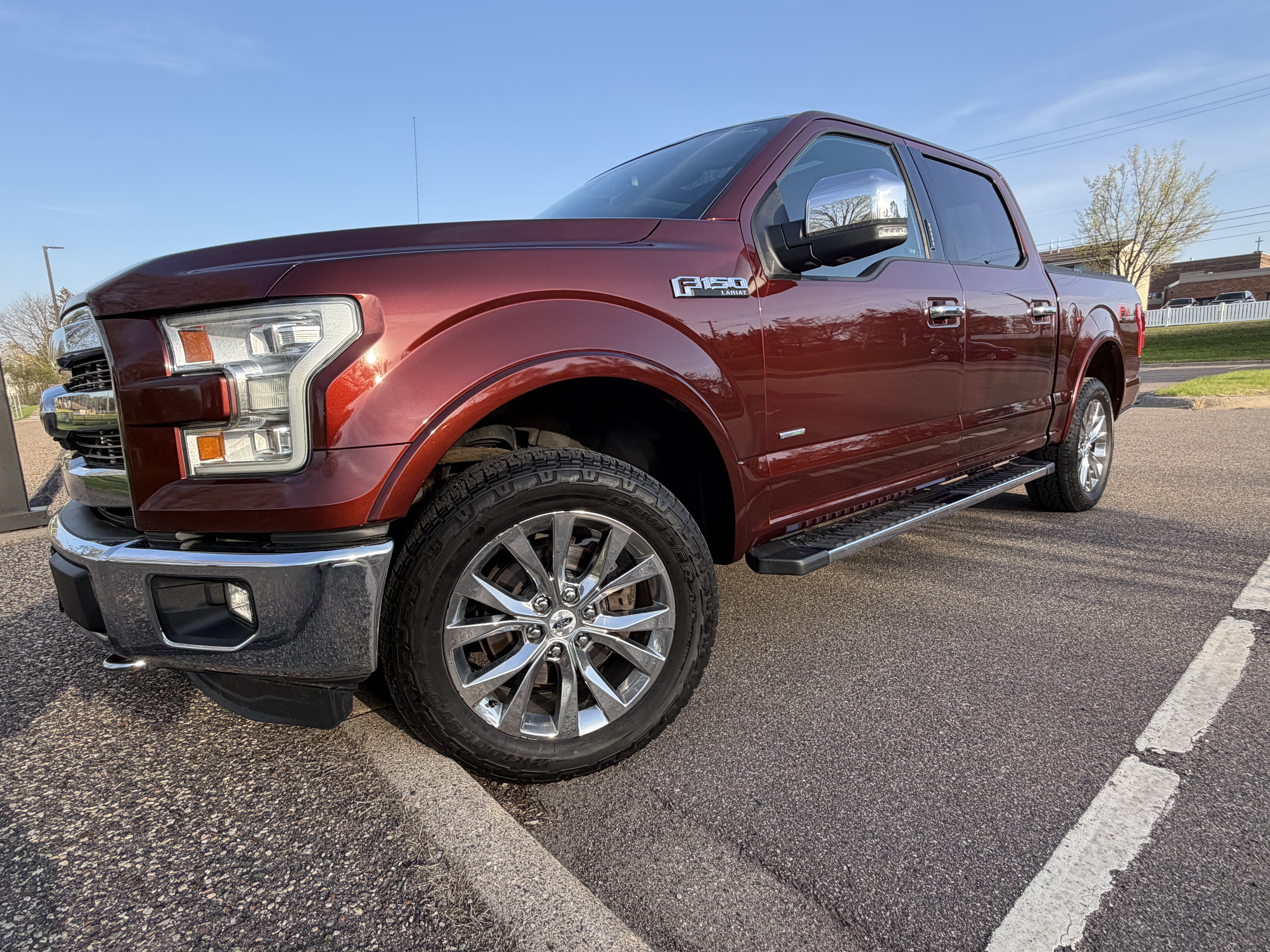 Used 2016 Ford F150 Lariat w/ Equipment Group 502A Luxury AWD/4WD image 2