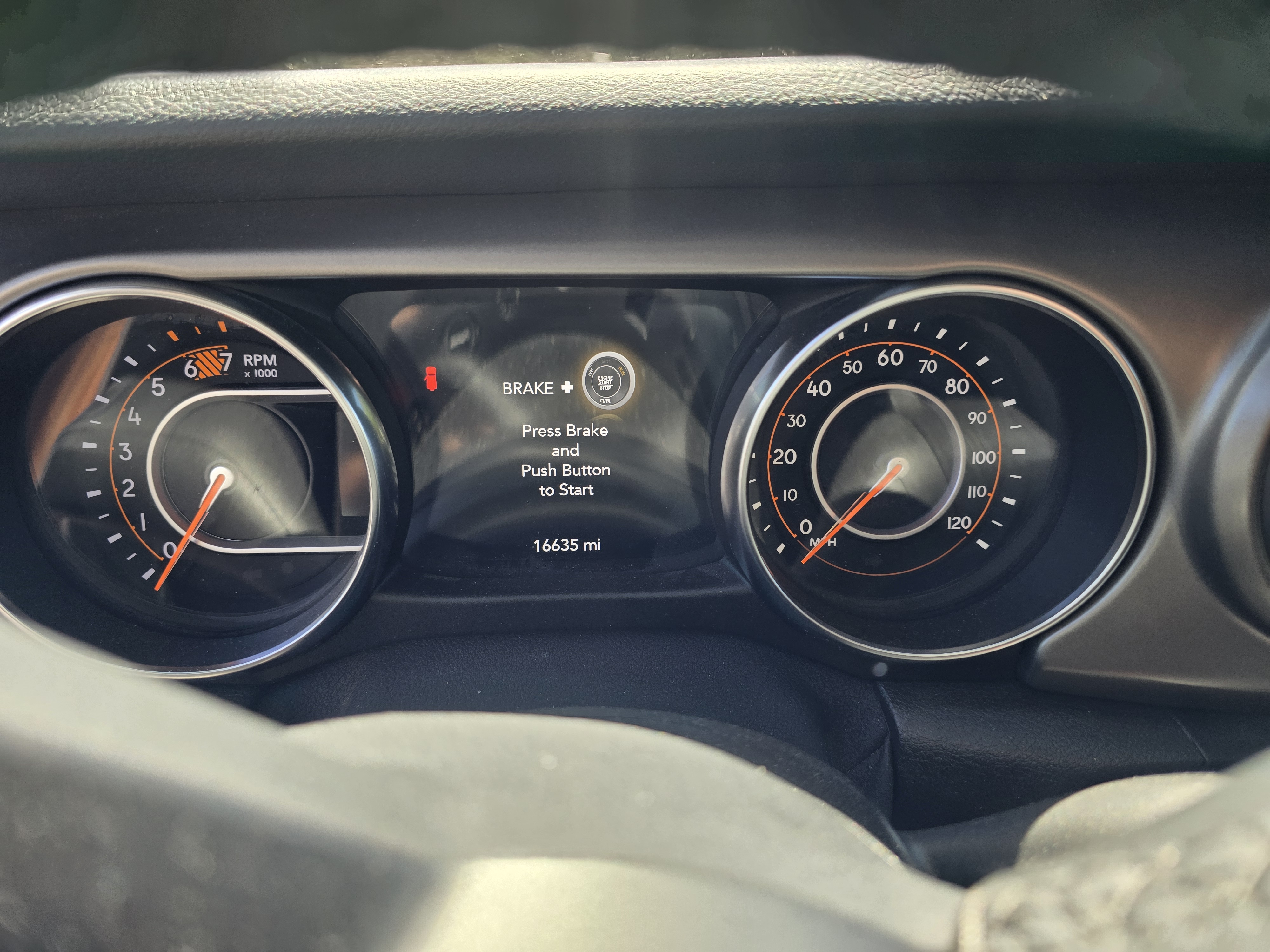 Used 2020 Jeep Wrangler Sport AWD/4WD image 7