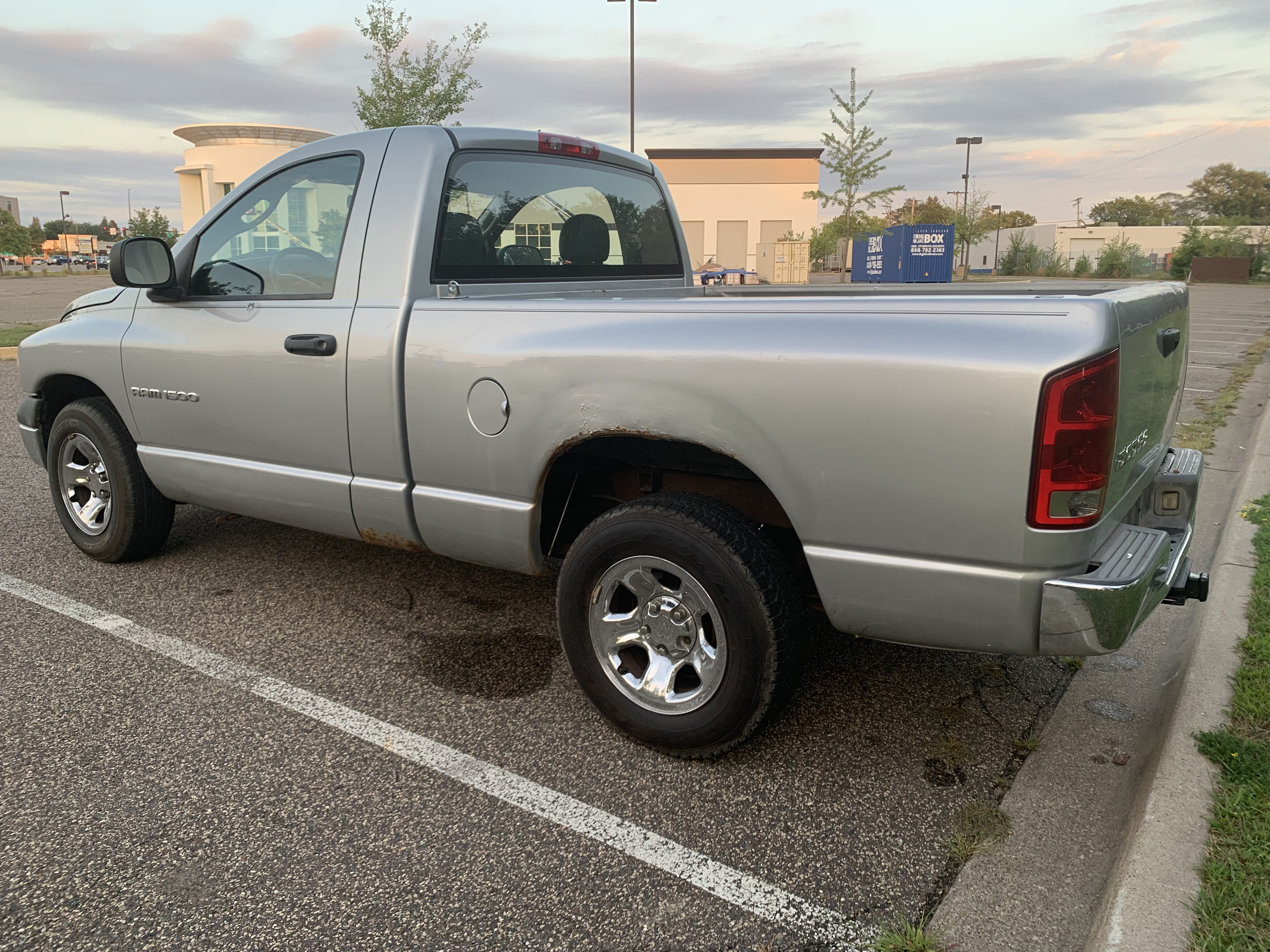 Used 2003 Dodge Ram 1500 Truck ST RWD image 2