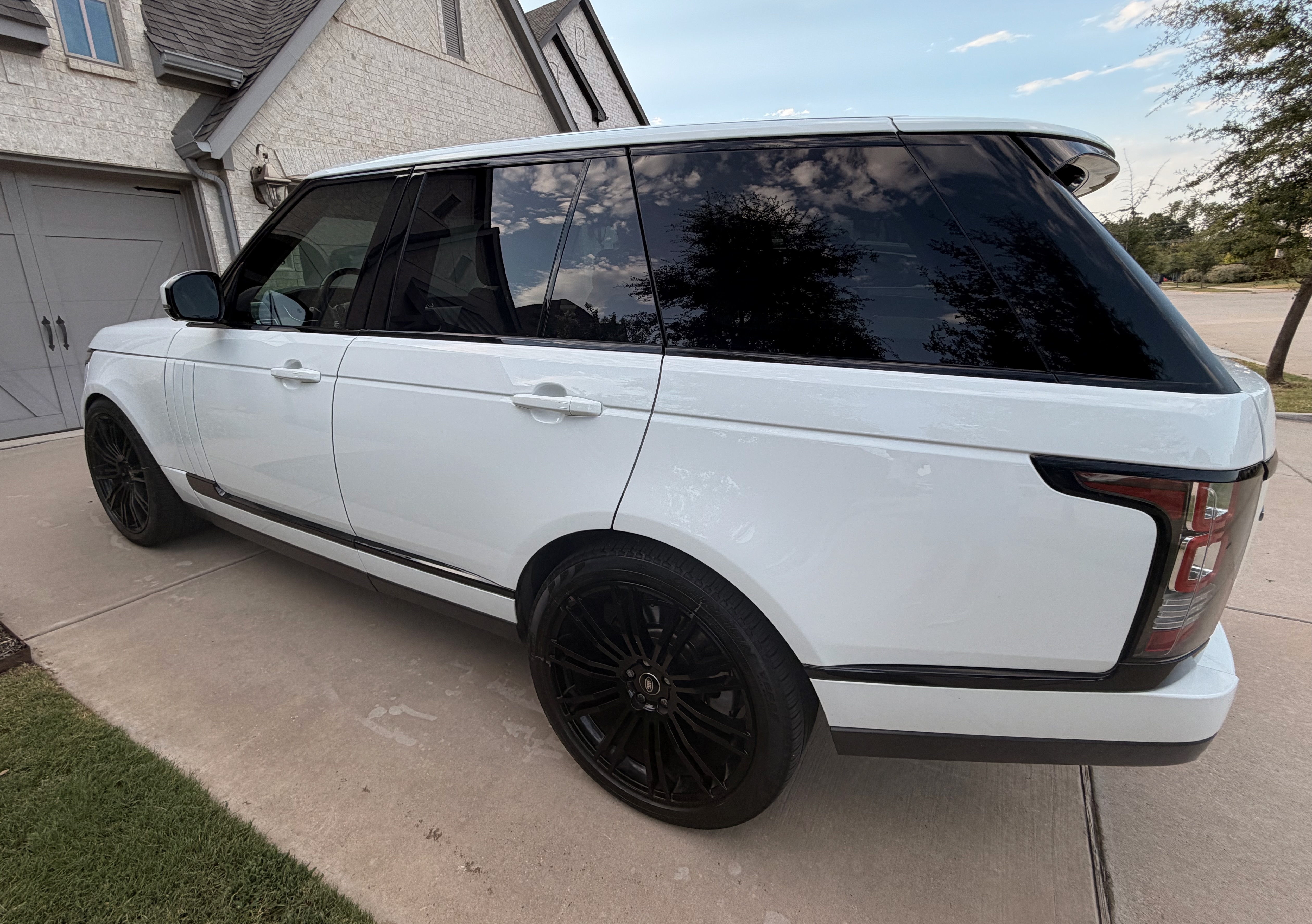 Used 2013 Land Rover Range Rover Supercharged AWD/4WD image 5