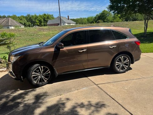 Used 2019 Acura MDX FWD w/ Technology Package image 2